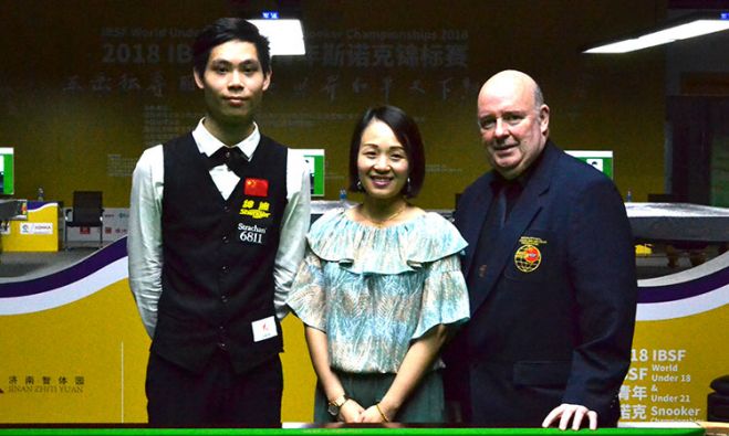 Guo Qiang He alongwith Jessie Luo, Director Marketing (Shender) and IBSF Vice President Jim Leach